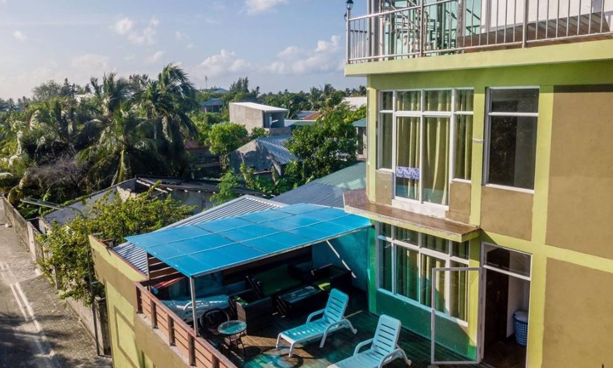 Thinadhoo Hotel | Sunset Stay Maldives