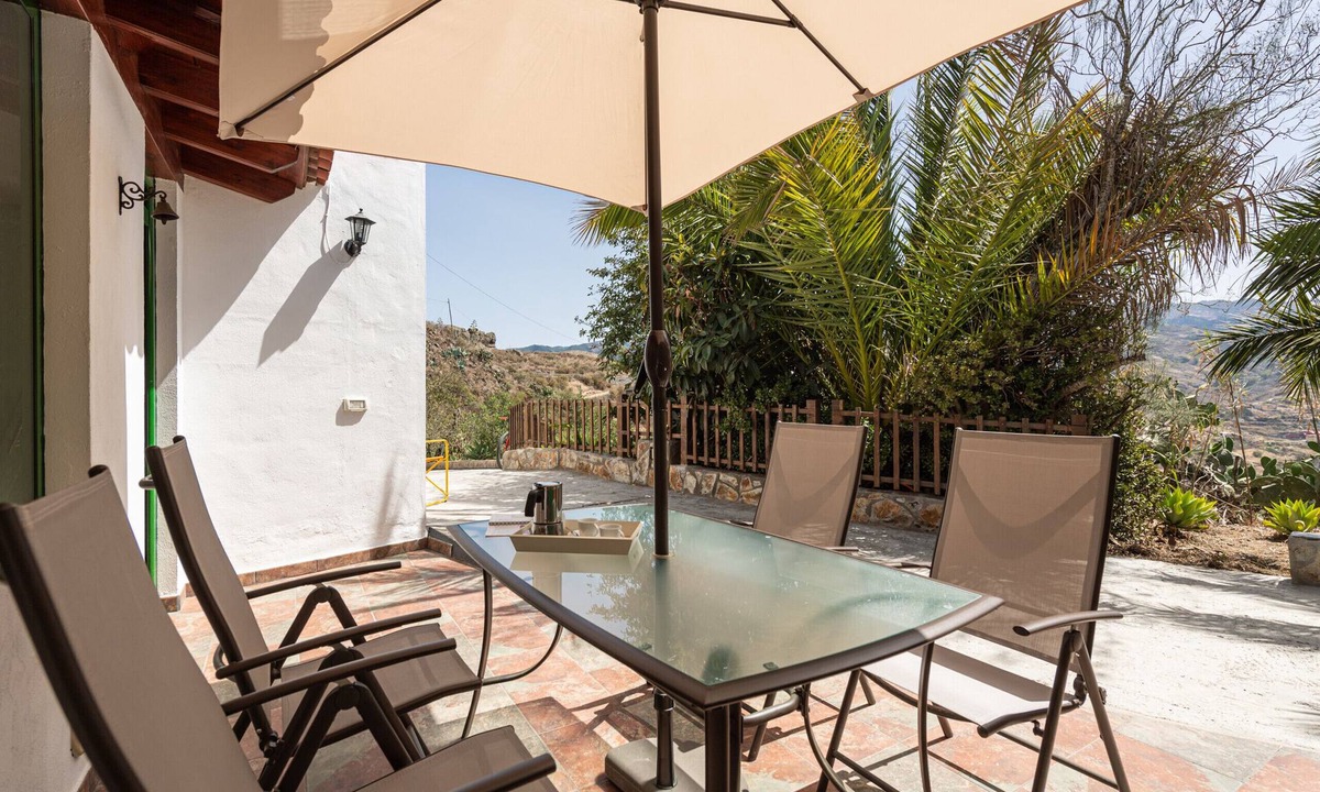 La Concepcion House | Sunset Views Terrace 2BR Cave House - Parking