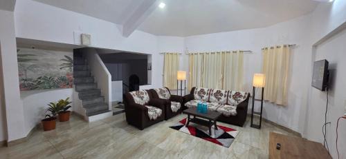 Viman Nagar Villa | Sunset Villa 2km from Pune Airport