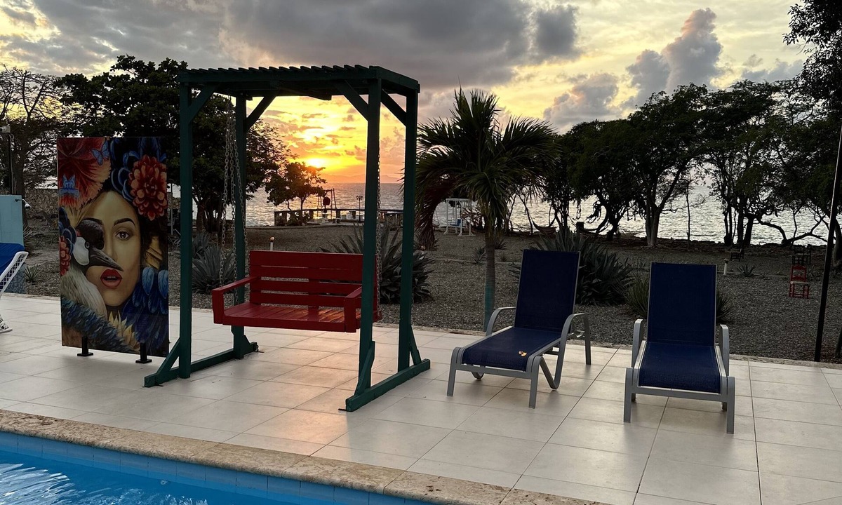 Centro Hotel | Sunset Village