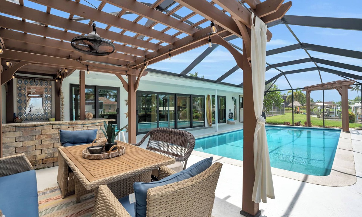 Yacht Club House | Sunsets, Dolphins & Style – Waterfront Luxe