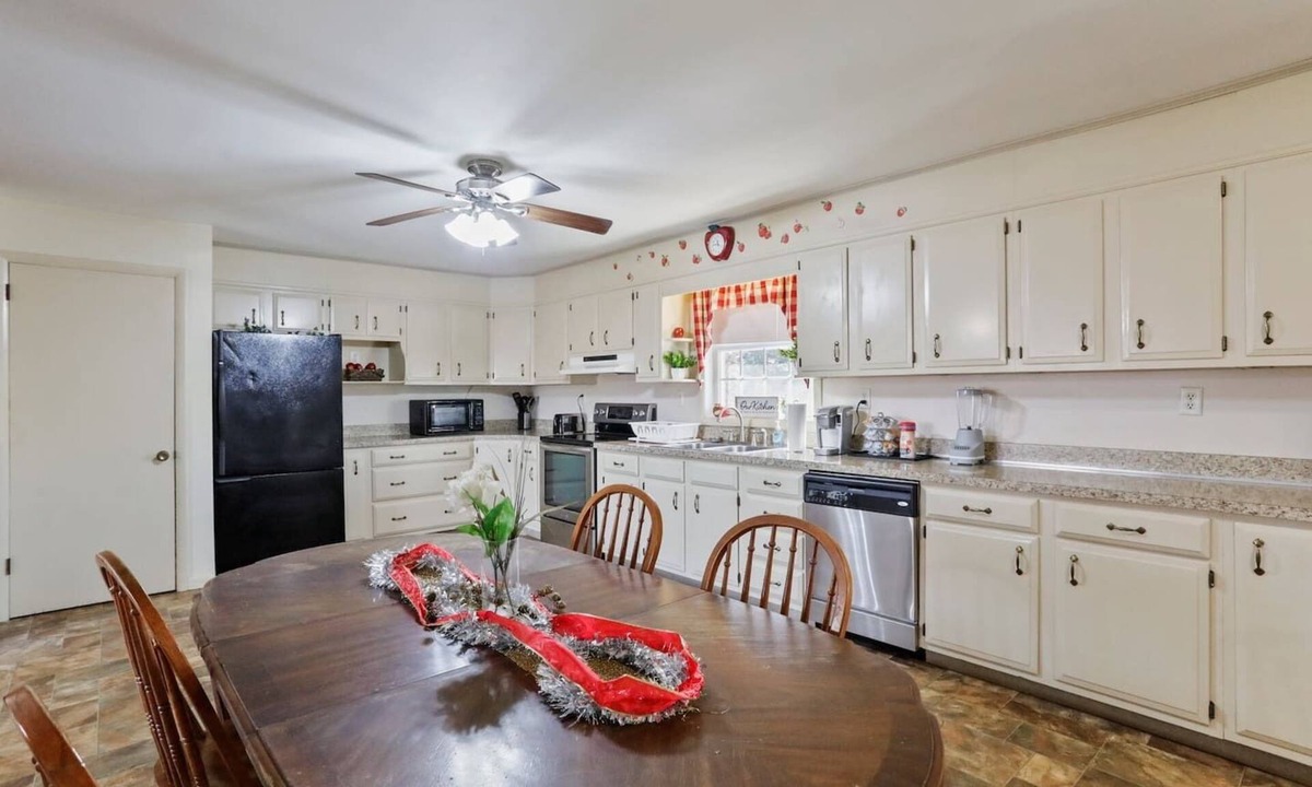 Chambersburg House | Sunsets With a Country View