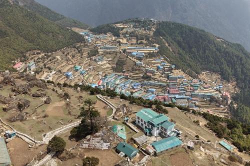 Namche Bazaar Cabin | Sunshine lodge