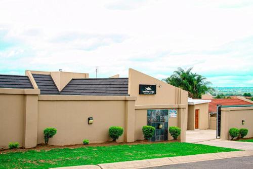 Umtata Bed & Breakfast | Sunshine Lodge