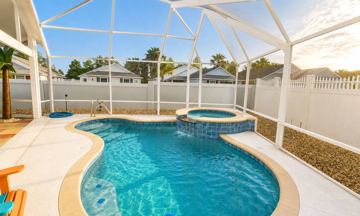 Lake Sumter Landing House | Sunshine Stay Villa #2 at Lake Sumter Landing w/sparkling Private Pool & Spa