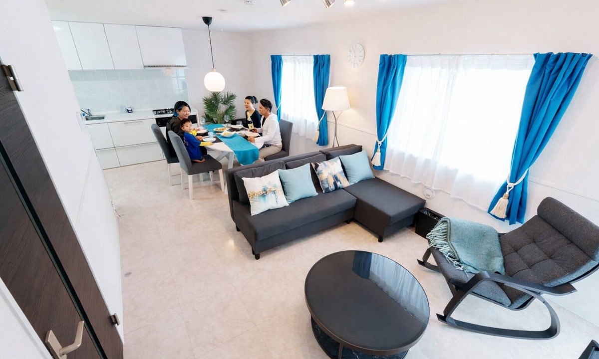 Ginowan Apartment | Sunstone Residence 2F | Free 7-Seater Car |Airport transfer | Central Okinawa