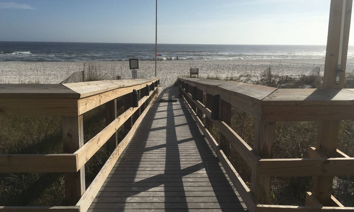 Orange Beach Condo | Sunswept 2BR Direct Gulf Front OPEN JULY 3-5, & JULY 31 - AUG