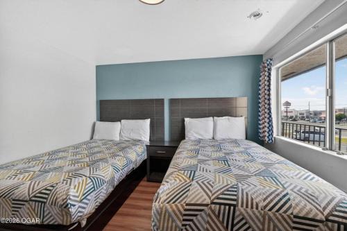 Joplin Hotel | Super 7 inn