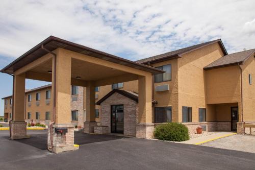 Dwight Hotel | Super 8 by Wyndham Dwight