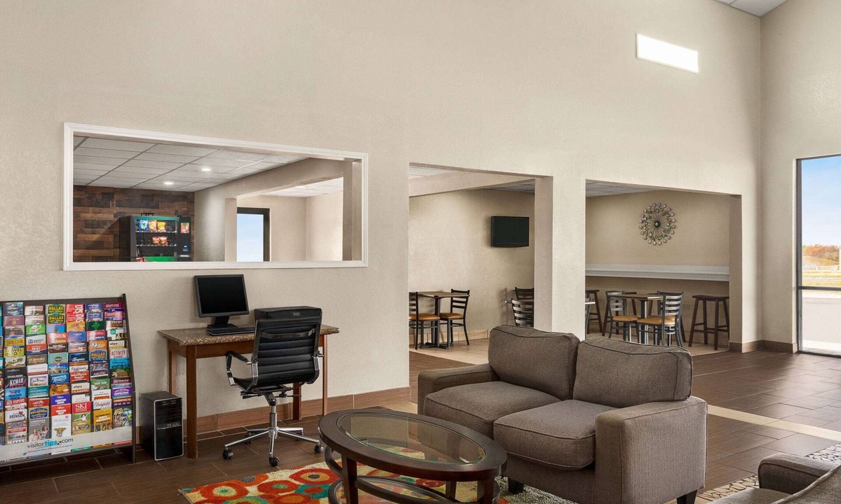 Gainesville Hotel | Super 8 by Wyndham Gainesville TX