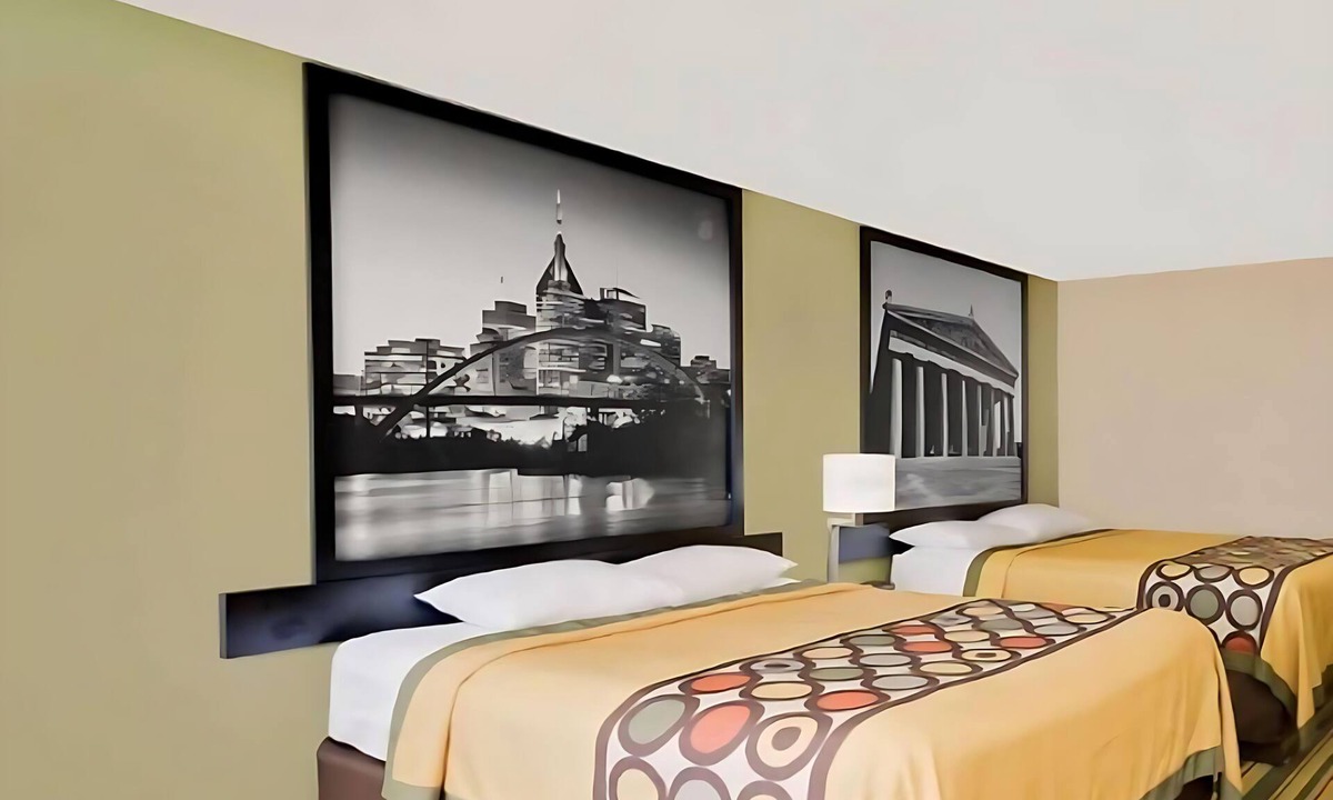 Hermitage Hotel | Super 8 by Wyndham Hermitage Nashville