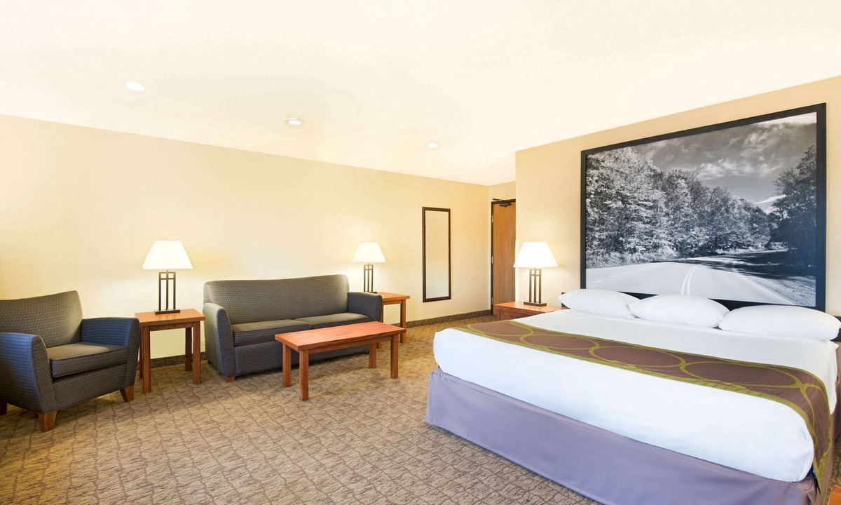 Ripley Hotel | Super 8 by Wyndham Ripley
