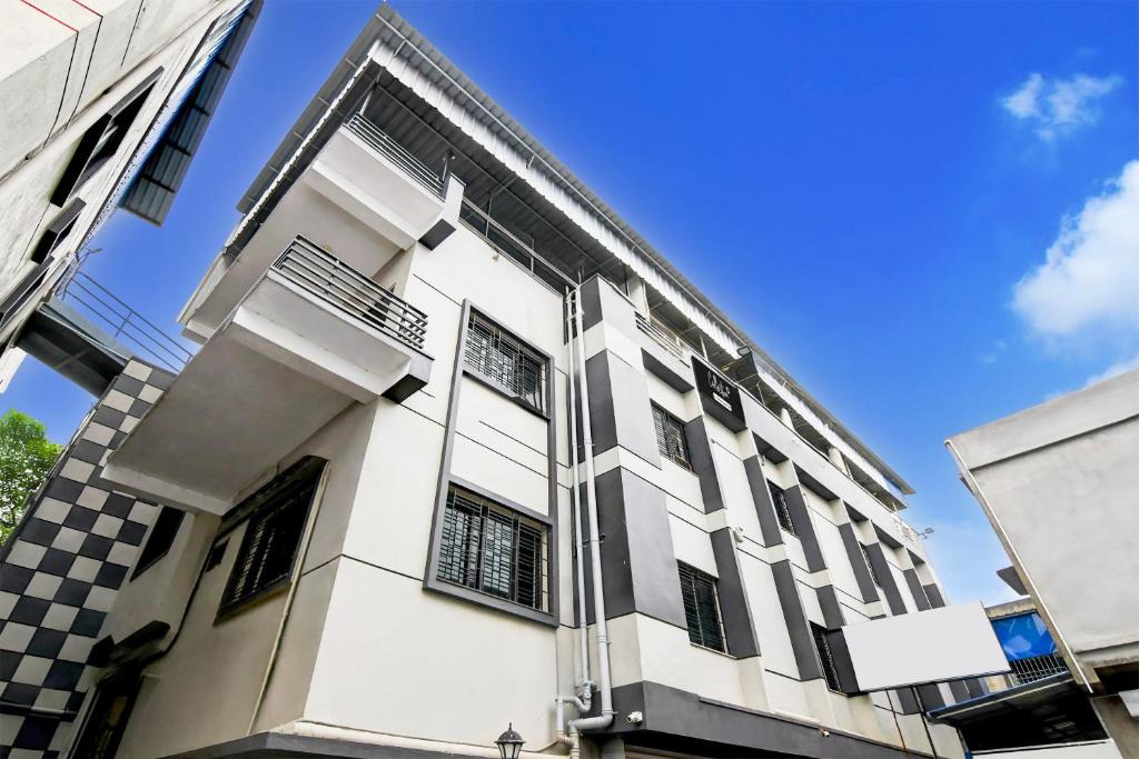 Joka Hotel | Super Collection O Behala Formerly Urban Guest House
