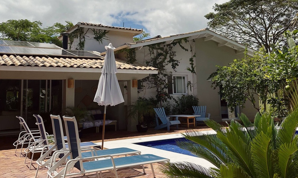 Guaeca House | Super equipped High Standard House 6 suites, Air + Heated Pool + Space