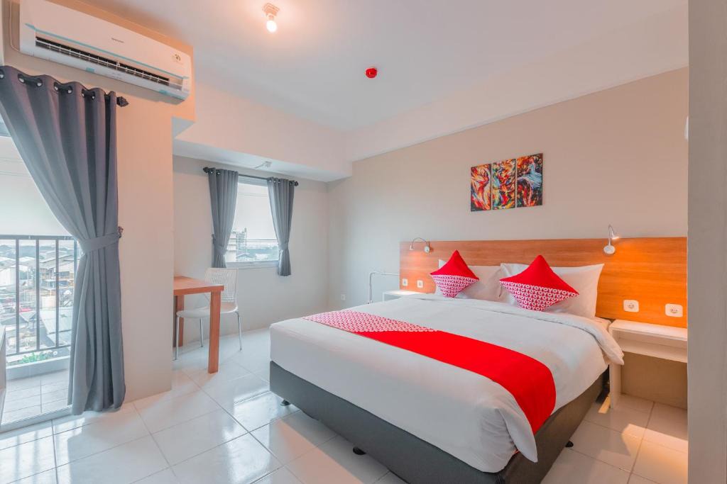 Bekasi Timur Hotel | Super OYO Flagship 750 Mont Blanc