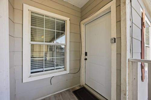 Greater East End Apartment | Super Value Suite #7 @ East End Revitalized