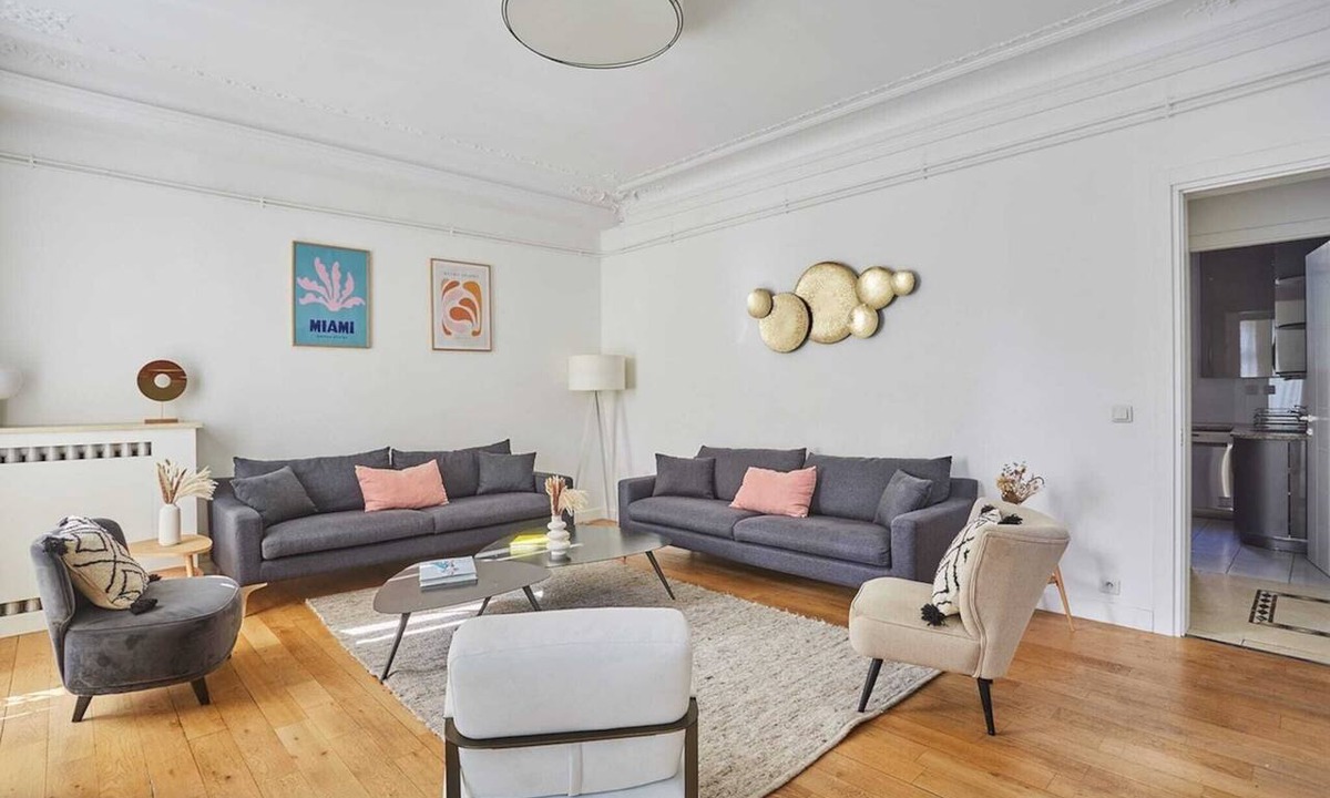 Saint-Vincent-de-Paul Apartment | Superb apartment Center of Paris-Montmartre
