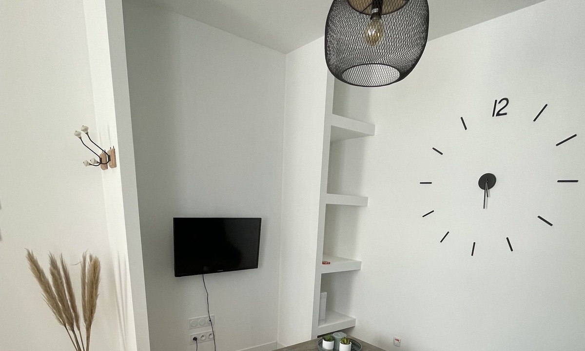 Aiguelèze Apartment | Superb chic modern apartment