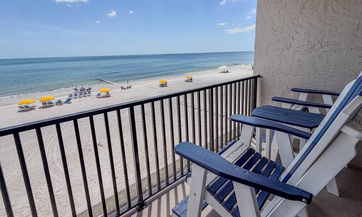 Madeira Beach Condo | Superb Location on the Beaches of Madeira. Great Corner Unit Views. Beachfront Pool on the Sand!