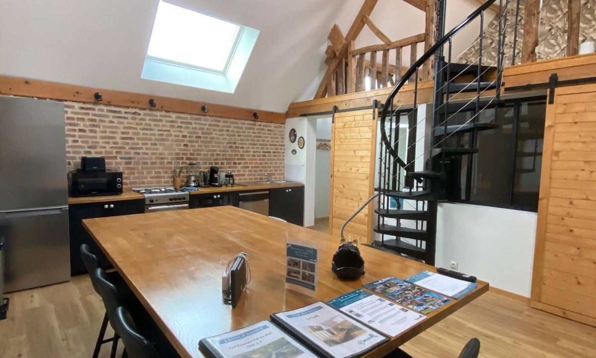 Talmas Cottage | Superb Loft in a stable 5 people, 15 min Amiens