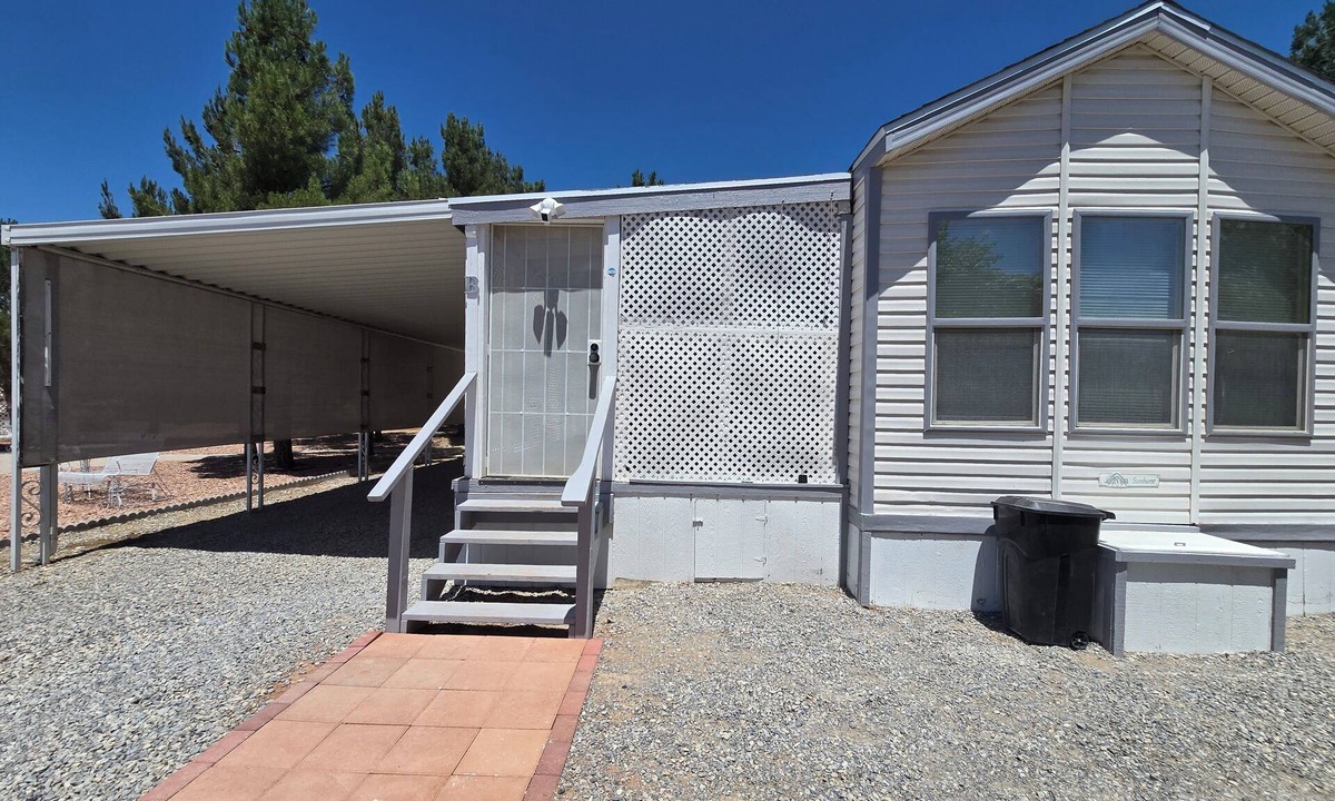 Pahrump House | Superb pet friendly mobile home with AC and laundry in charming Pahrump