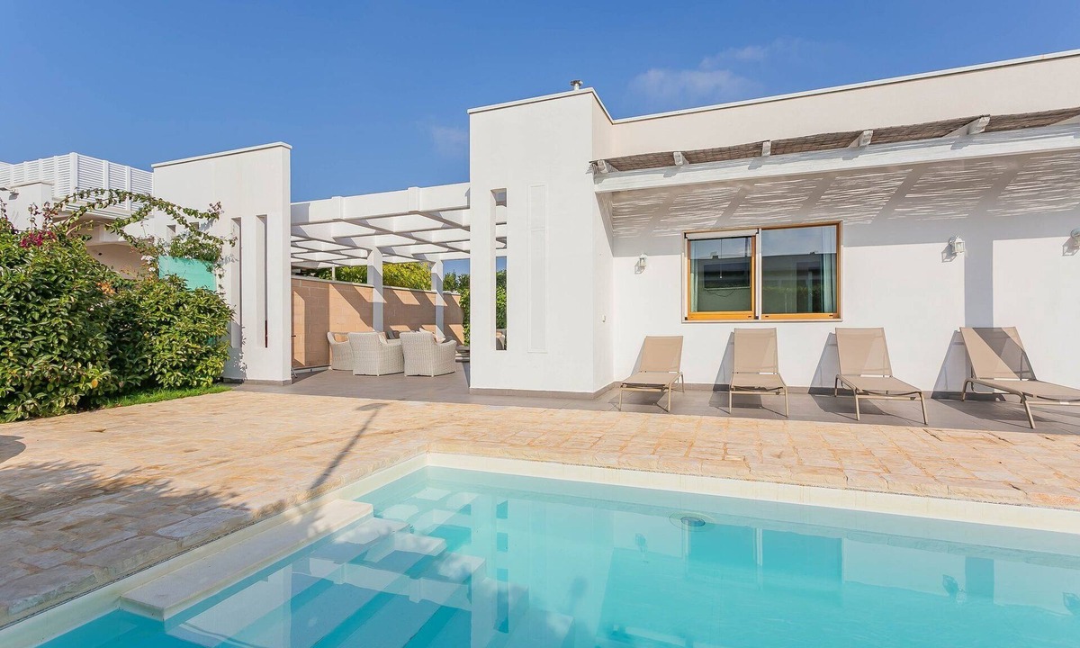 Polignano a Mare Villa | Superb Polignano a Mare Villa | 3 Bedrooms | Villa Rottocanto