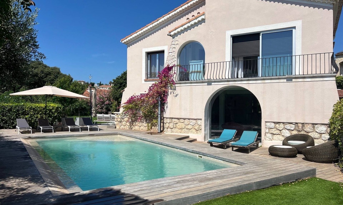 La Madeleine Villa | Superb, quiet villa with swimming pool near the sea, 7 minutes from the town center