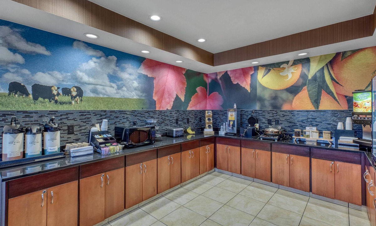 Mount Pleasant Hotel | SureStay by Best Western Mount Pleasant Racine