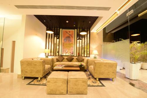 Ranjit Avenue Hotel | SureStay Plus by Best Western Amritsar
