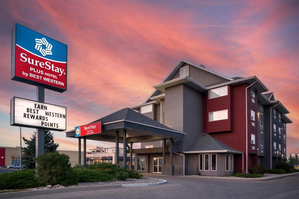 South Lethbridge Hotel | SureStay Plus Hotel by Best Western Lethbridge