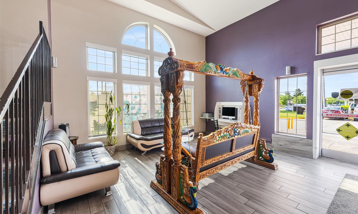 Kearney Hotel | SureStay Plus Hotel by Best Western Kearney Liberty North
