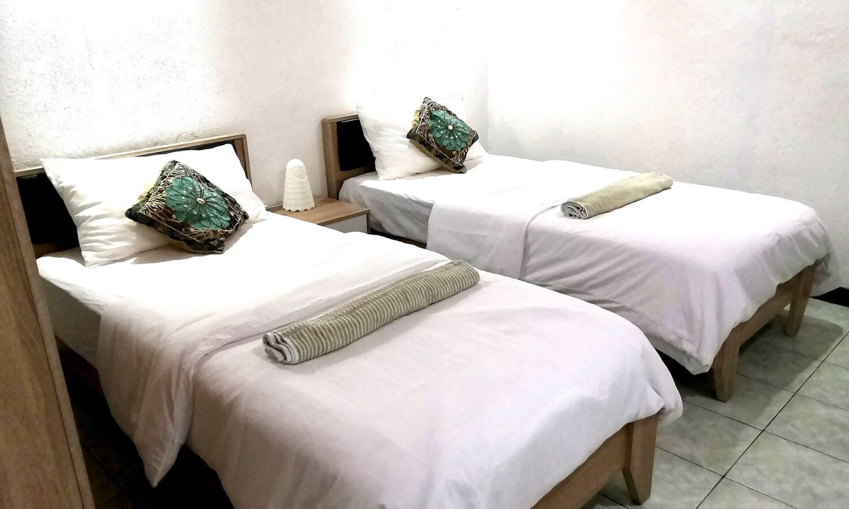 Himmafushi House | Surf, chill & relax.