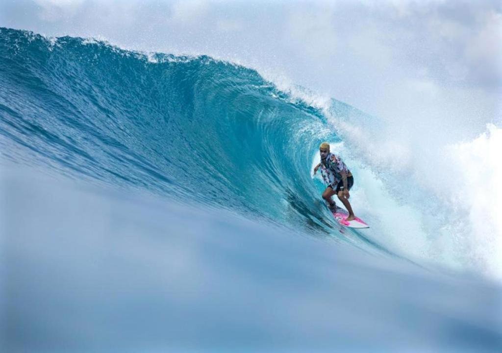 Thulusdhoo Island Hotel | Surf Trip Maldives