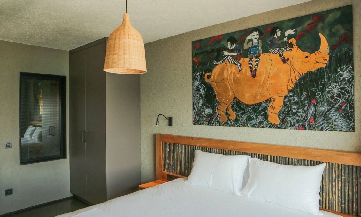 Bodrum City Center Apartment | Surfer Caravan Gastro Pub and Suites
