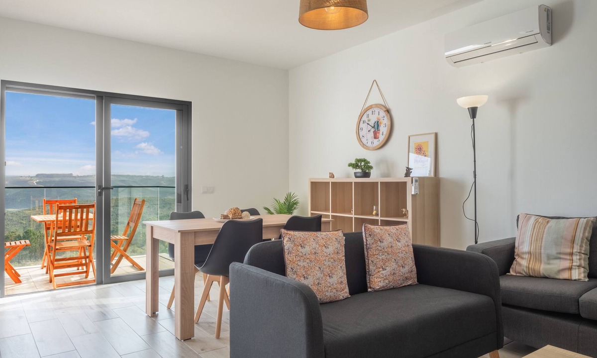 Espartal Apartment | Surfer's Pitstop Apartment