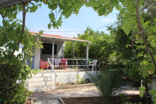 Anavyssos House | Surfers' Cottage