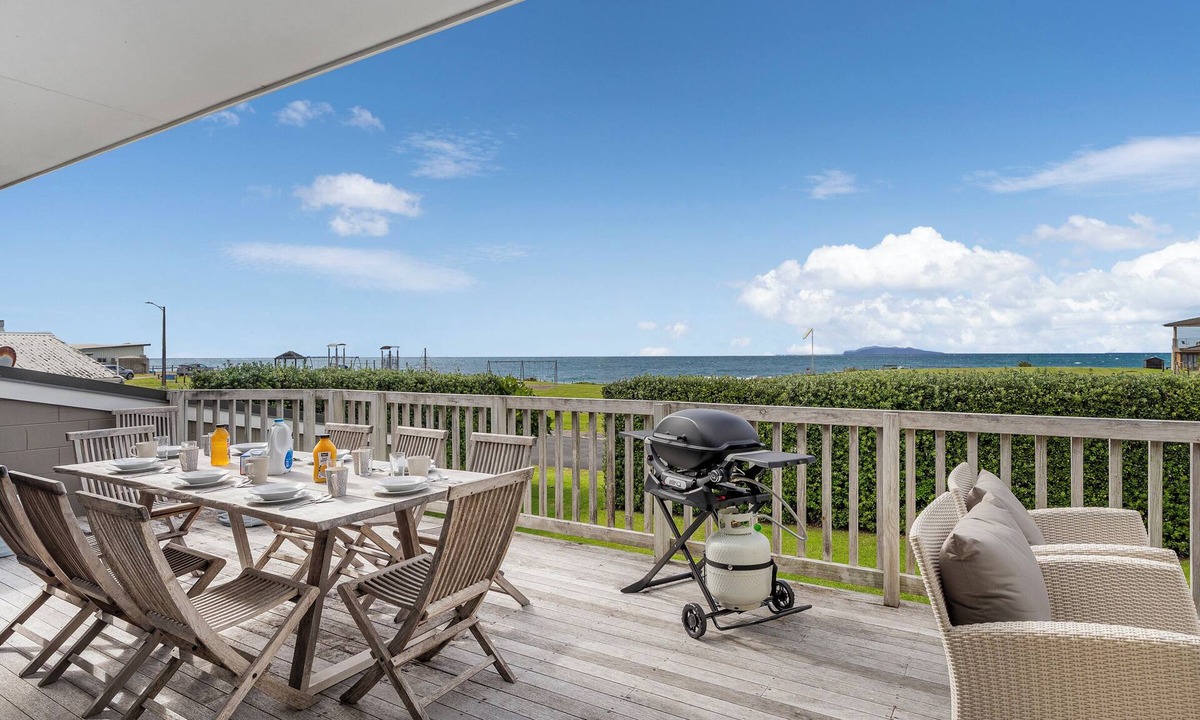 Whiritoa House | Surfside Sanctuary - Whiritoa Holiday Home