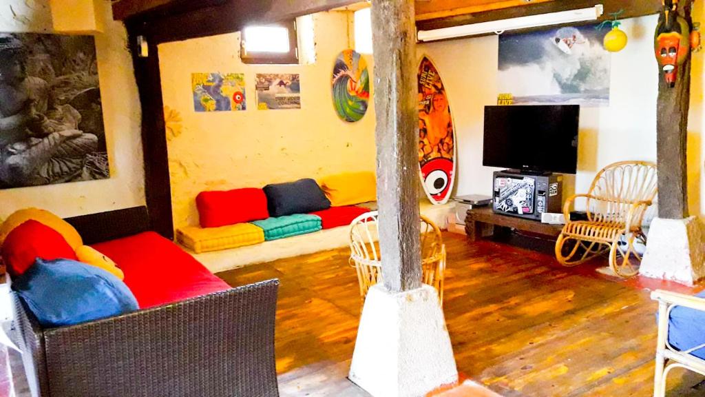 Somo Hostel | SURFtoLIVE House