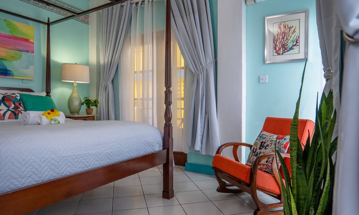 Roseau Hotel | Sutton Place Hotel