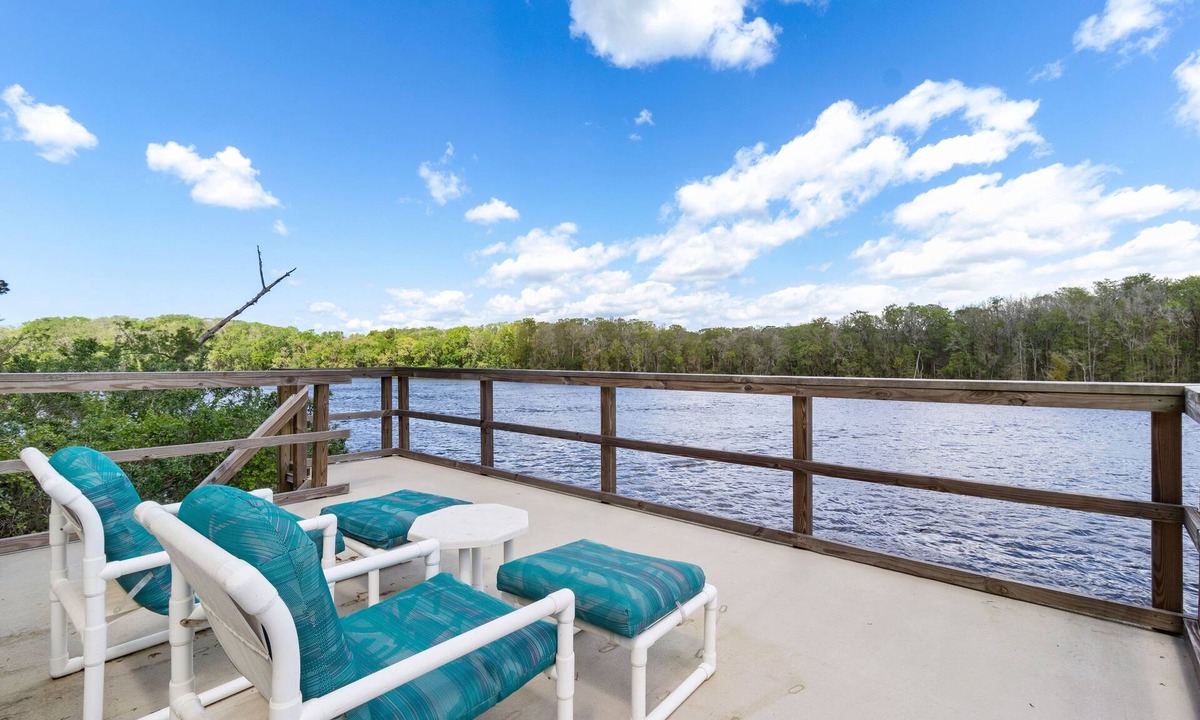 Chiefland House | Suwannee Riverfront Retreat