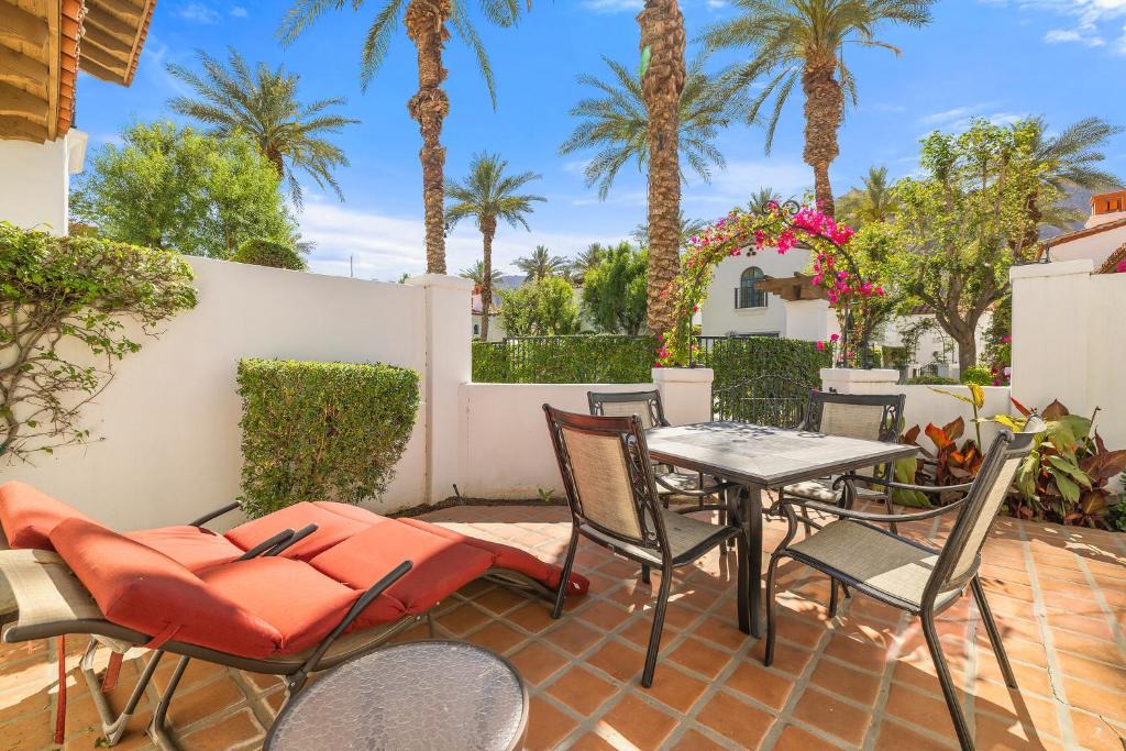 La Quinta Apartment | SV104 Spacious Single Story 1 Bedroom Spa Villa