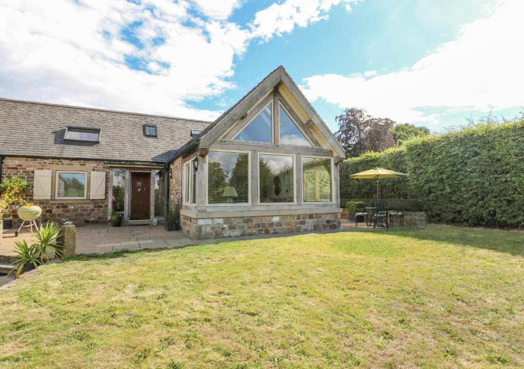 Holymoorside House | Swallows Barn
