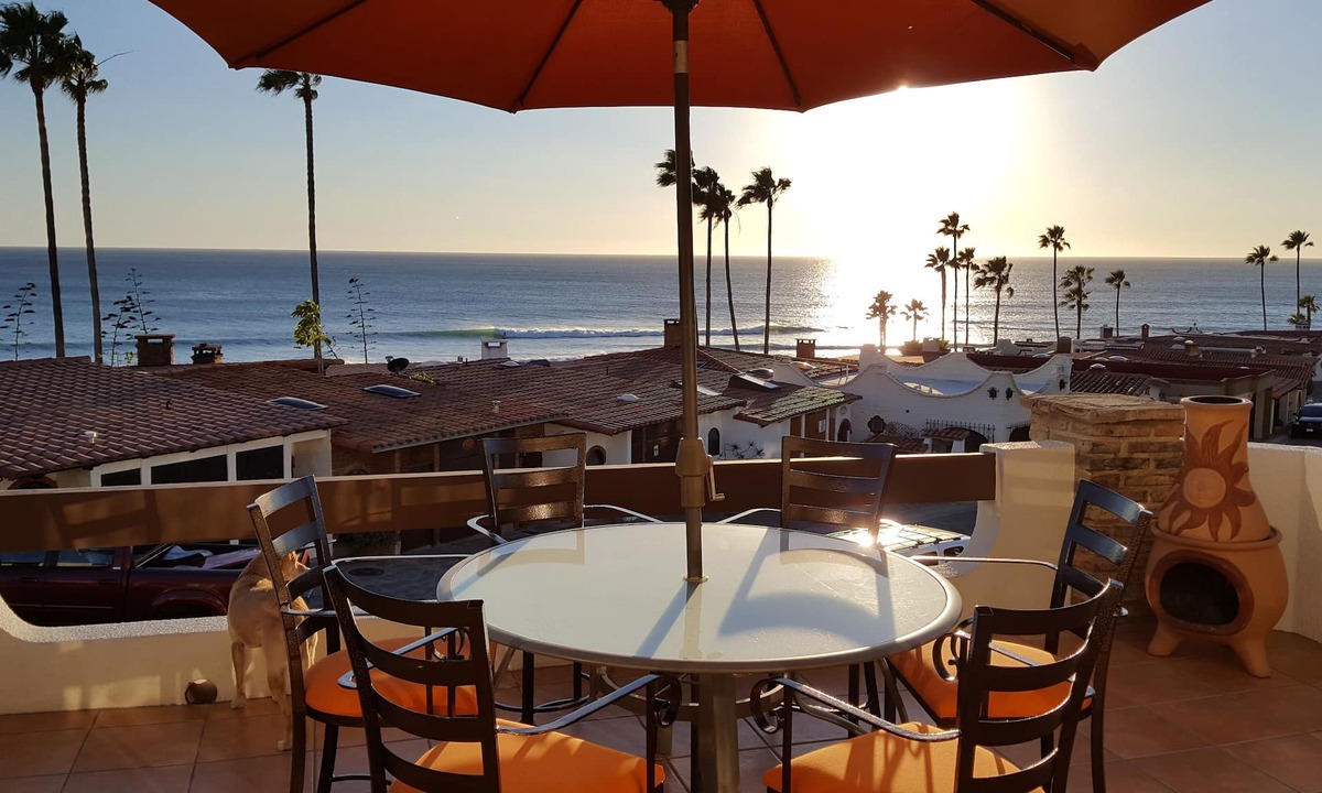 Las Gaviotas Cottage | Sweeping Ocean and Surf View, Closest to Beach, Best Floor plan, New Kitchen!