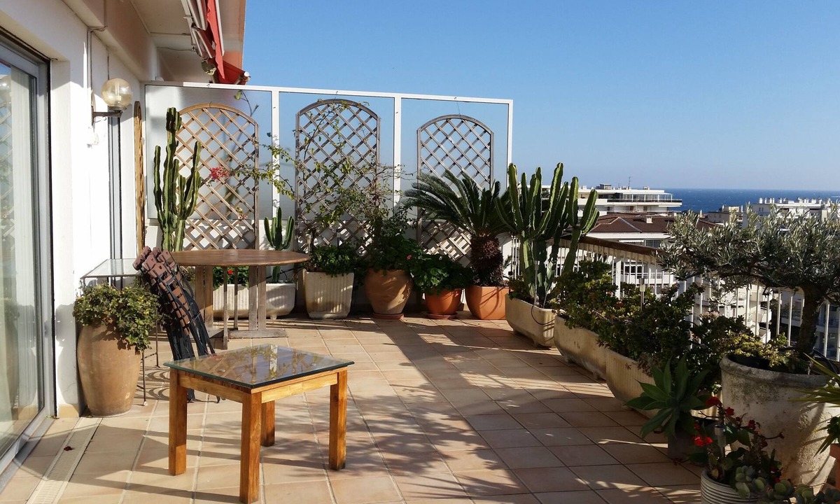 Cannes Apartment | Sweet Accommodation