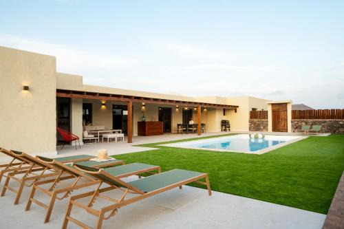 Villaverde Villa | Sweet Caroline