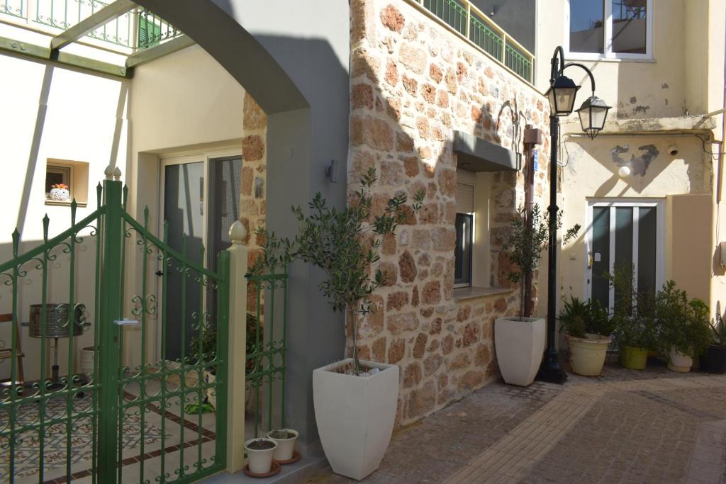 Malia House | Sweet Memories