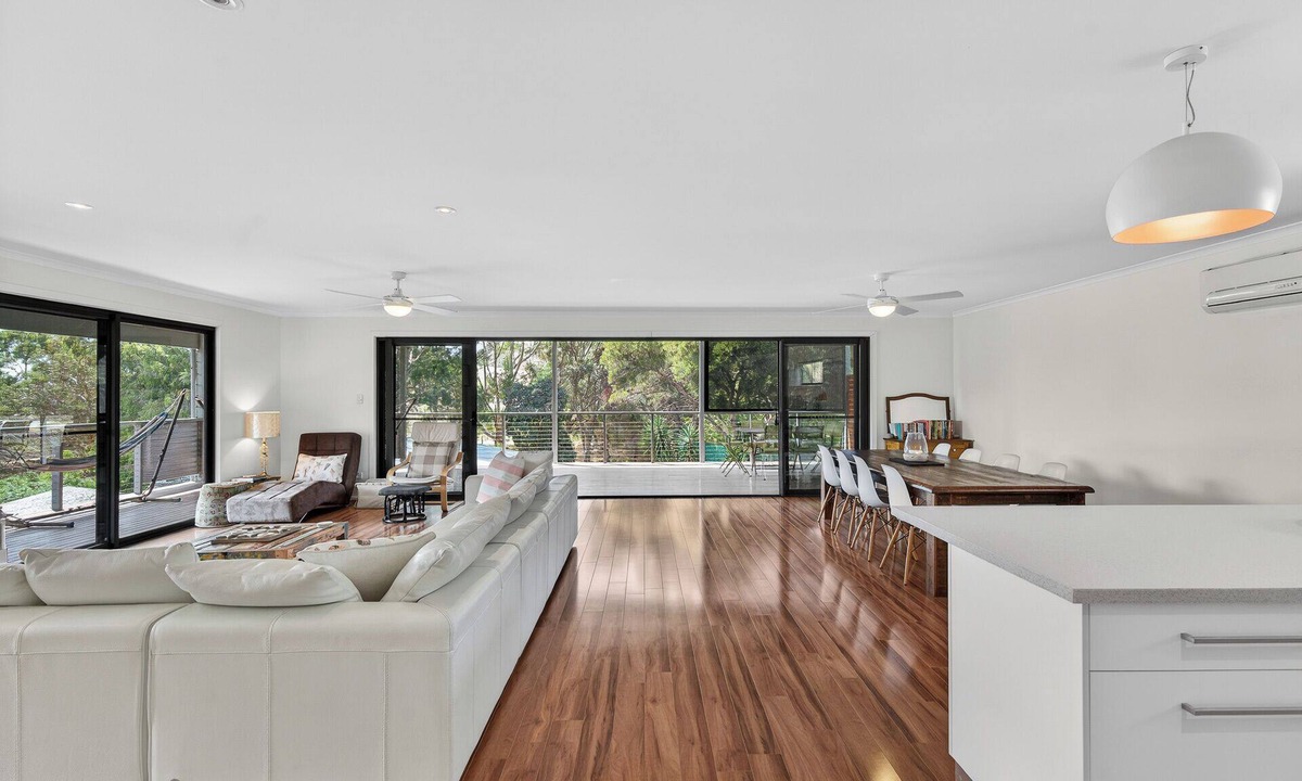 Second Valley House | Swell Beach House - Family Entertainer and 3 min Walk to the Beach and Jetty