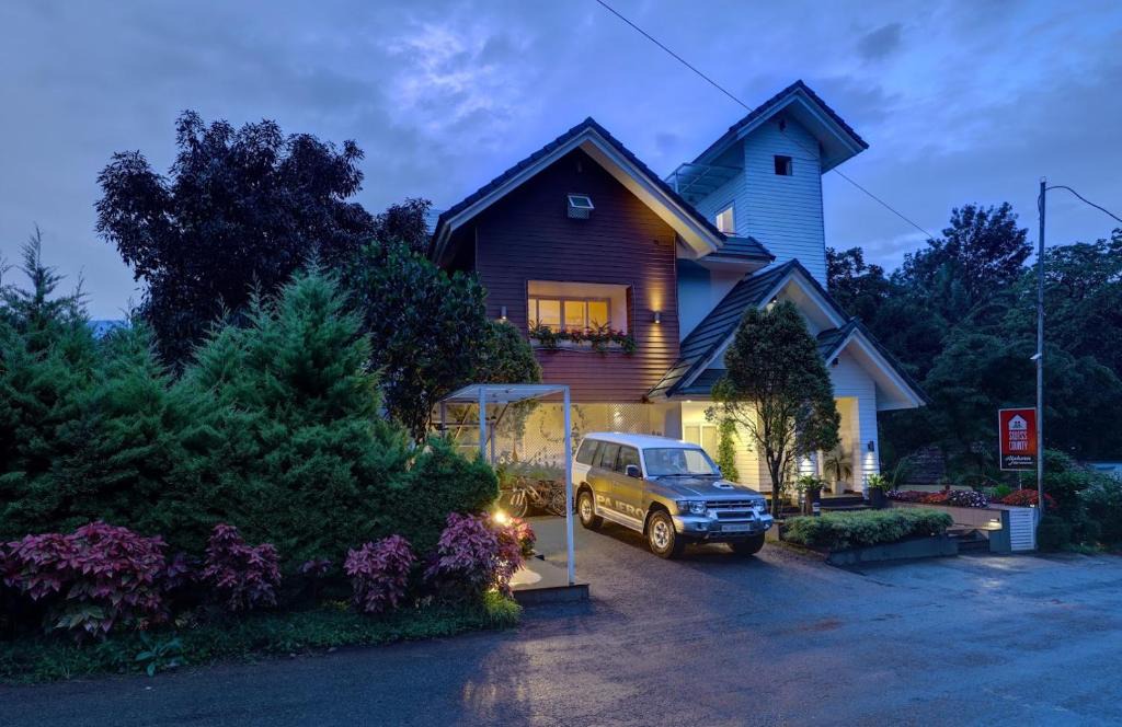 Chithirapuram Hotel | Swiss County