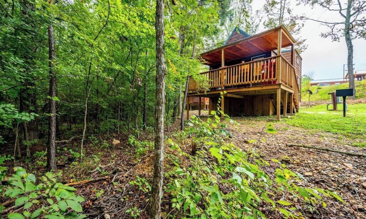 Broken Bow Cabin | Sycamore: Sleep 5 Tiny Cabin, Pets, Near Park/Lake
