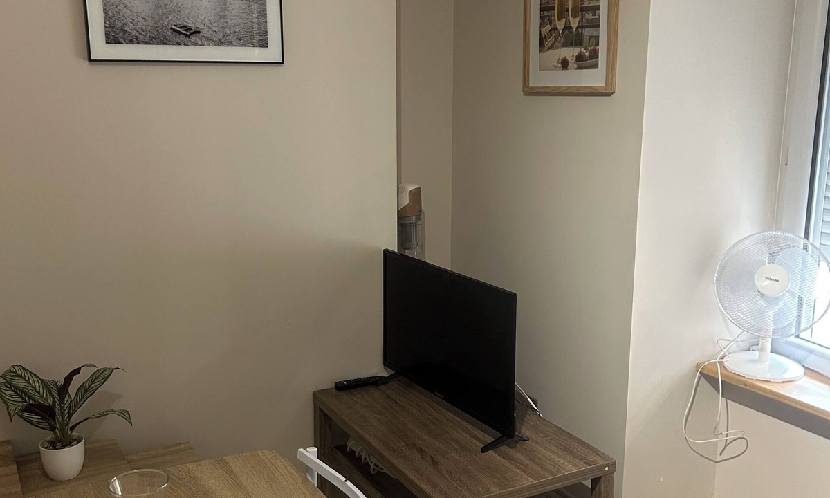Saint-Jean-du-Bruel Apartment | T1 bis center saint jean du Bruel close to all amenities